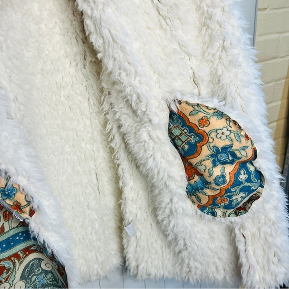 Johnny Was BIYA Halmstad Multi Patterned Embroidered Coat w/ Faux Fur & Suede L - Picture 3 of 14